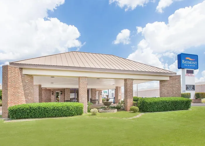 Baymont By Wyndham Paris